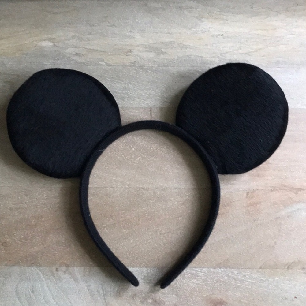 3 Mickey Ears